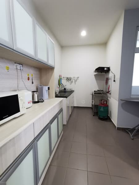 Service Residence for Sale at THE SENAI GARDEN (PANGSAPURI IMPIAN SENAI) - Bryan Goh - Kitchen - PropertyGuru.com.my