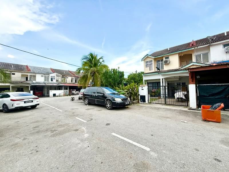 Rumah Teres 2 Tingkat untuk Dijual di Sungai Pelek (Selangor) - Muhd Khairulnawawi Kamaruddin - PropertyGuru.com.my