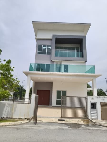 Bungalow for Sale in Taman Lukut Lagenda (Port Dickson) - Faye Ng - Exterior - PropertyGuru.com.my