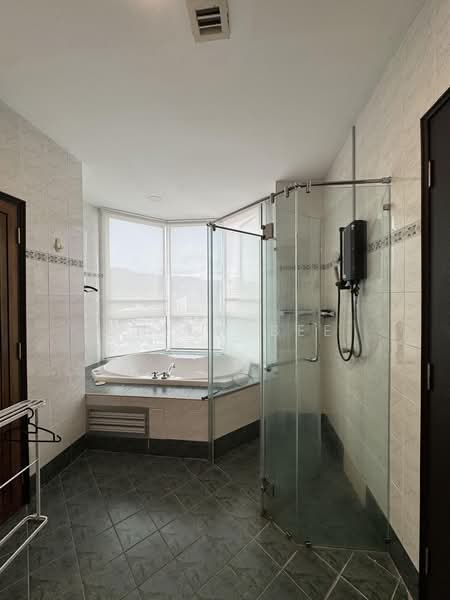 Condominium for Rent at Gurney Beach Resort - Chiew Bee - PropertyGuru.com.my