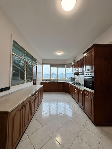 Condominium for Rent at Gurney Beach Resort - Chiew Bee - PropertyGuru.com.my