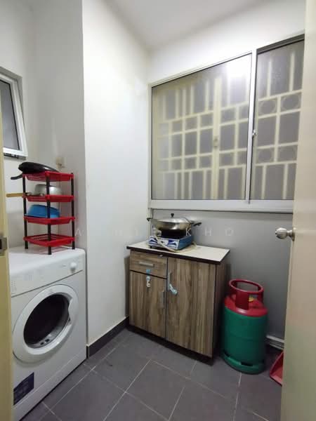 Apartment for Sale at Seri Intan Apartment - Annie Kho - Kitchen - PropertyGuru.com.my