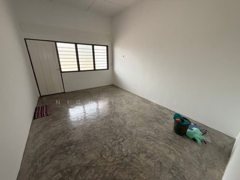 Semi-Detached House for Sale in Taman Golden Dragon (Kampar) - Nicholas Lee - Interior - PropertyGuru.com.my
