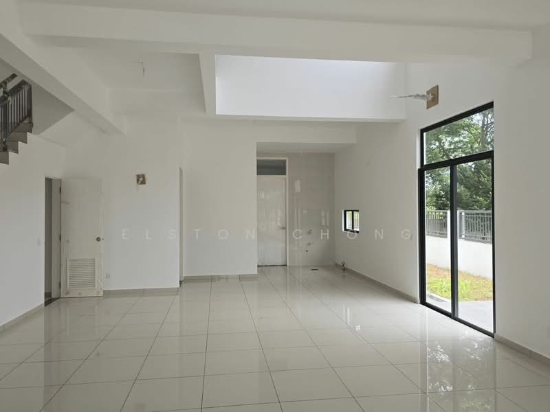 Semi-Detached House for Sale in Gelang Patah (Johor) - Elston Chong - Living Room - PropertyGuru.com.my