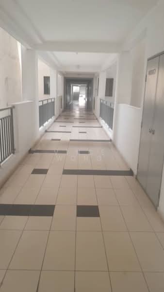 Kondominium untuk Dijual di Palace Court (Sri Istana) - Vince Wong - Corridor - PropertyGuru.com.my