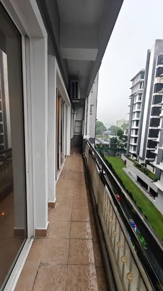 Kondominium untuk Disewa di Mei on The Madge (Vista Permai) - Addis Bo - Balcony - PropertyGuru.com.my
