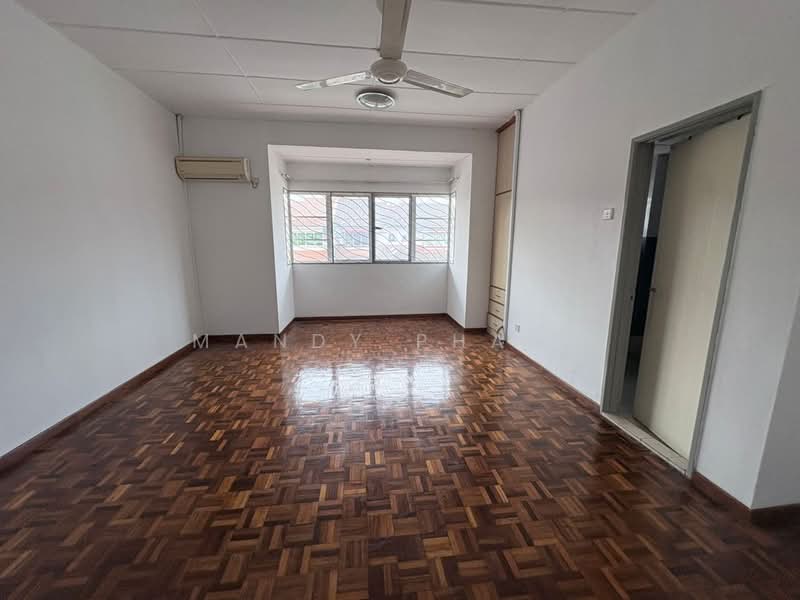Rumah Teres 2 Tingkat untuk Disewa di Bercham (Ipoh) - Mandy Phang - Living Room - PropertyGuru.com.my
