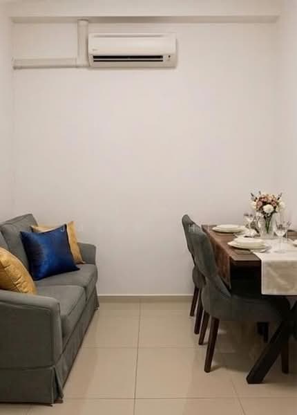 Servis Apartment untuk Disewa di Centrestage Designer Suite - Jason Chee - Living Room - PropertyGuru.com.my