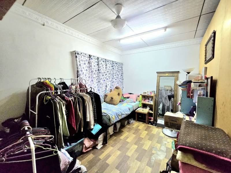 2-storey Terraced House for Sale in Ampang (Selangor) - M.J Zairin - Bedroom - PropertyGuru.com.my