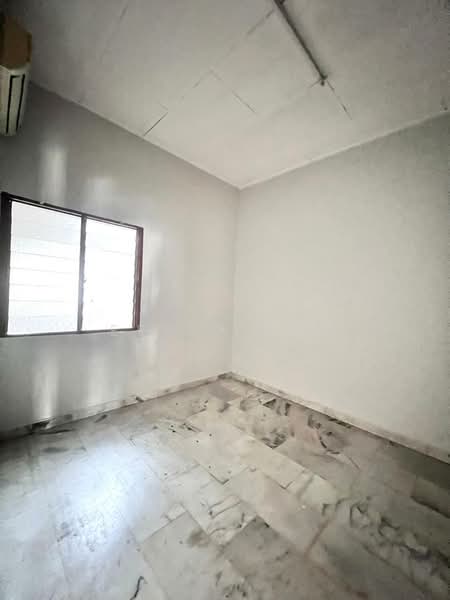 Rumah Teres 1 Tingkat untuk Disewa di Taman Ungku Tun Aminah (Skudai) - Erica Lim - Interior - PropertyGuru.com.my