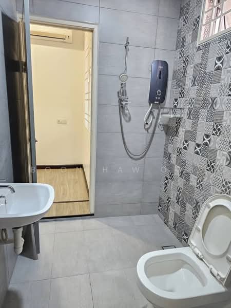 Rumah Teres 2 Tingkat untuk Disewa di Taman Saujana Permai (Bukit Mertajam) - Boon Haw Ooi - Bathroom - PropertyGuru.com.my