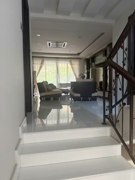 Rumah Banglo untuk Dijual di Taman Templer Saujana (Rawang) - Chris Tye - Living Room - PropertyGuru.com.my