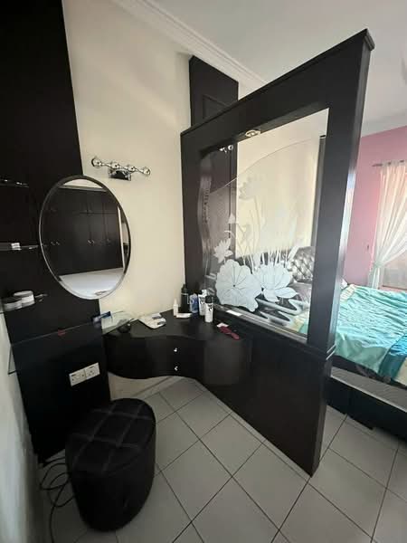Rumah Teres 2 Tingkat untuk Dijual di Taman Putri Kulai (Kulai) - Karl Lim - Bedroom - PropertyGuru.com.my