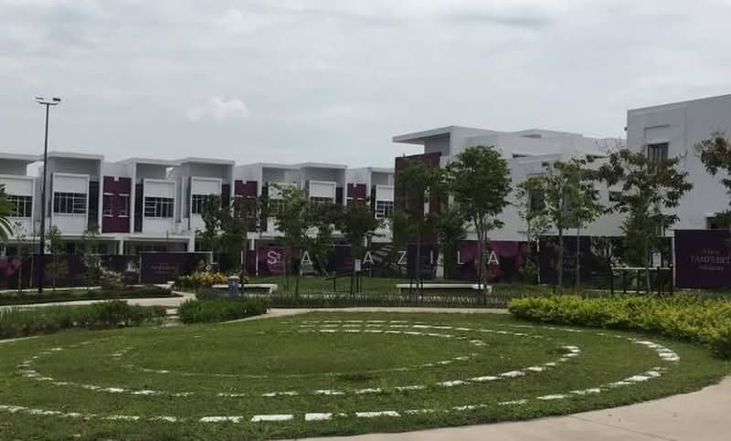 Rumah Berkembar untuk Dijual di Taman Semanja (Kajang) - Lisa Azila - Exterior - PropertyGuru.com.my