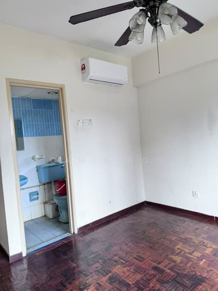 Kondominium untuk Disewa di Danau Idaman - Camie Hoo - Bathroom - PropertyGuru.com.my
