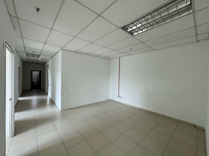 Semi-D Factory for Sale in Senai (Johor) - Surviene Lee - Corridor - PropertyGuru.com.my