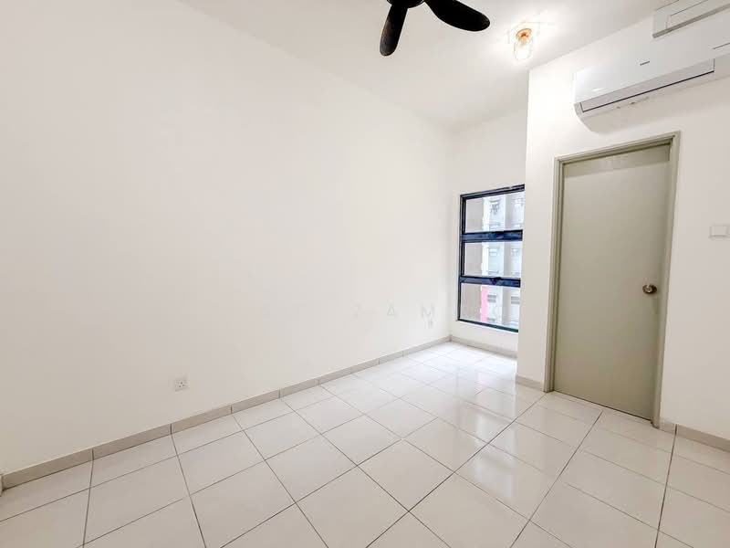 Servis Apartment untuk Dijual di Residensi Mutiara Kajang 2 - Izzat Zamros - Interior - PropertyGuru.com.my