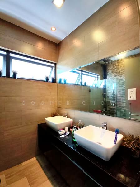 Rumah Banglo untuk Dijual di Taman Sains Selangor (Kota Damansara) - Cooper Chow - Bathroom - PropertyGuru.com.my