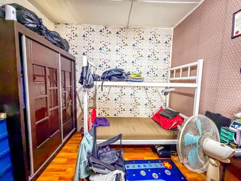 2-storey Terraced House for Sale in Bandar Seri Ehsan (Tanjong Duabelas) - Ilman Nahri - Bedroom - PropertyGuru.com.my