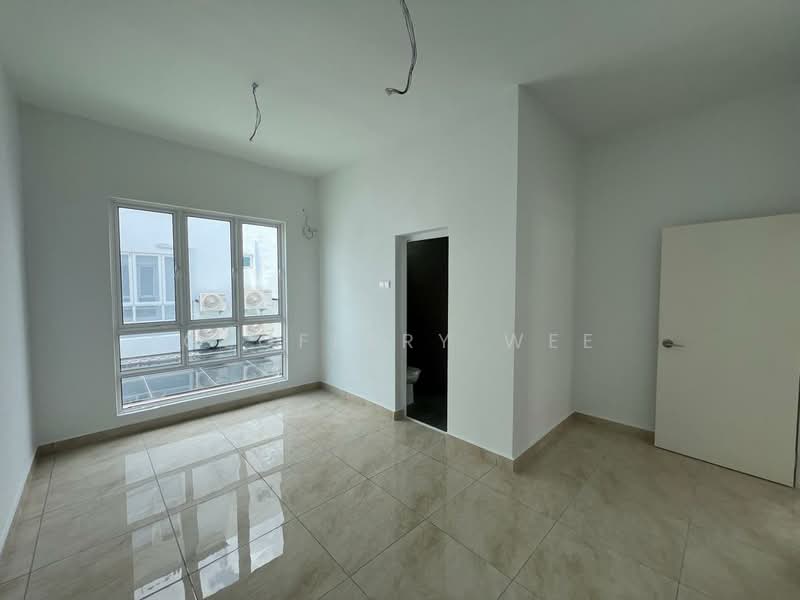 Semi-Detached House for Sale in Taman Klebang Utama (Klebang) - Geoffery Wee - Interior - PropertyGuru.com.my