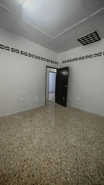1-storey Terraced House for Sale in Taman Klang Utama (Kapar) - Alvin Lim - PropertyGuru.com.my