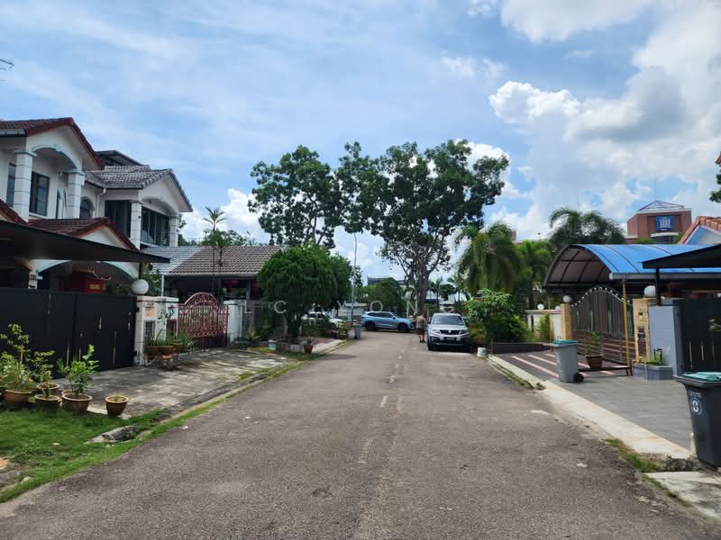 2-storey Terraced House for Sale in Taman Desa Cemerlang (Ulu Tiram) - LC Yong - PropertyGuru.com.my
