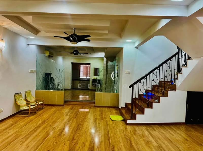 Rumah Teres 2 Tingkat untuk Dijual di TTDI Jaya (Shah Alam) - Kayden Bong - Living Room - PropertyGuru.com.my