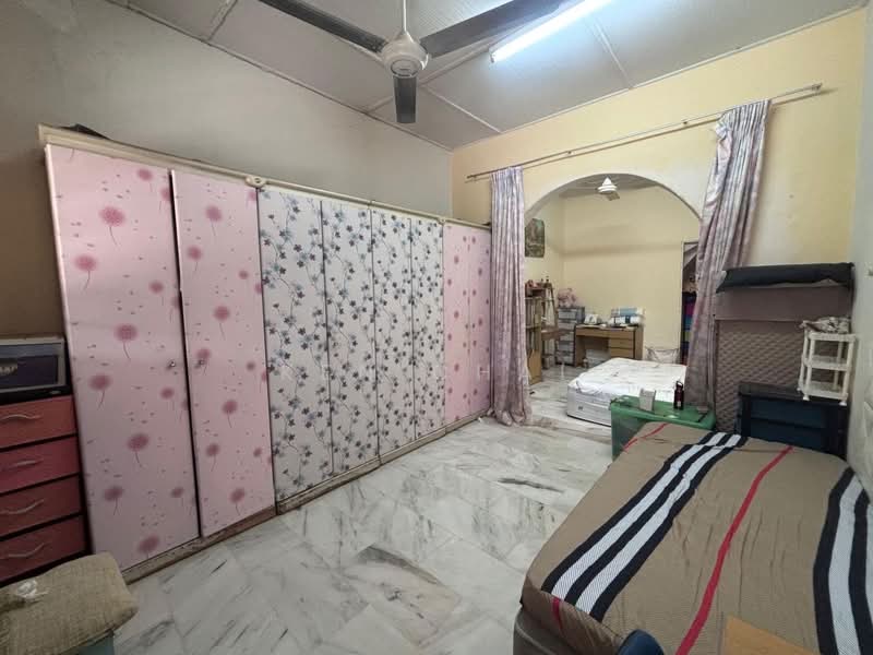 1-storey Terraced House for Sale in Taman Johor Jaya (Johor Bahru) - Ken Chai - PropertyGuru.com.my