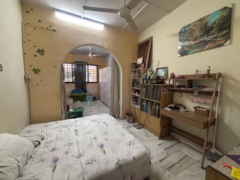 1-storey Terraced House for Sale in Taman Johor Jaya (Johor Bahru) - Ken Chai - PropertyGuru.com.my