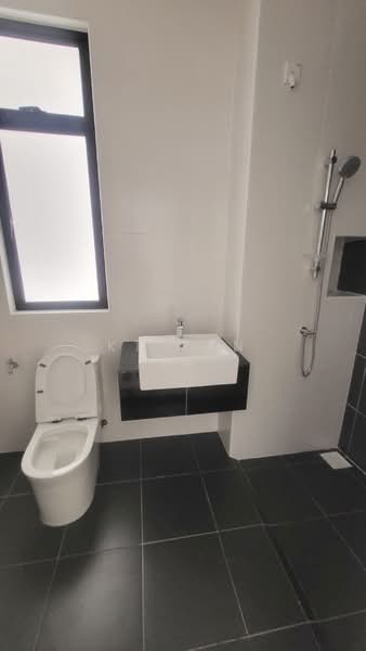 Rumah Teres 2 Tingkat untuk Dijual di Eco Botanic 2 (Iskandar Puteri (Nusajaya)) - KT Tan - Bathroom - PropertyGuru.com.my
