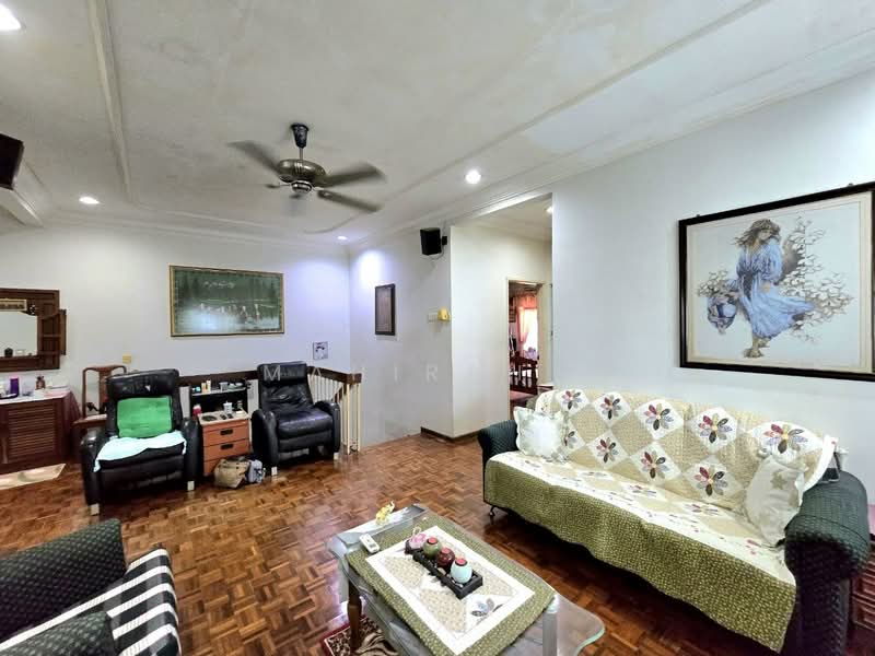 Semi-Detached House for Sale in Kajang (Selangor) - Mahirah . - Living Room - PropertyGuru.com.my