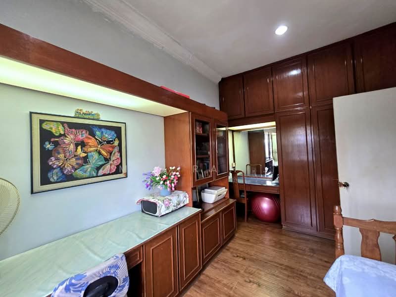 Semi-Detached House for Sale in Kajang (Selangor) - Mahirah . - Study - PropertyGuru.com.my