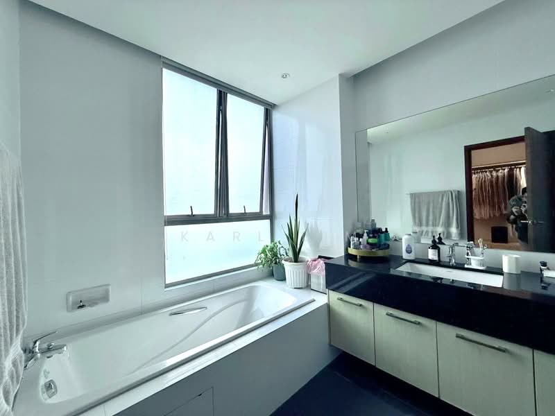 Rumah Berkembar untuk Dijual di Taman Ponderosa (Johor Bahru) - Karl Lim - Bathroom - PropertyGuru.com.my