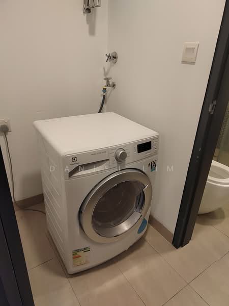 Apartment for Rent at V Residence Suites @ Sunway Velocity - Daniel Lim - Bathroom - PropertyGuru.com.my