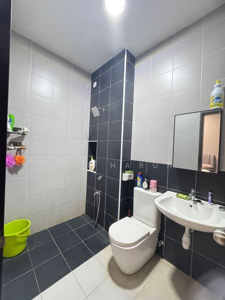2-storey Terraced House for Sale in Bandar Tiram (Ulu Tiram) - Adli Harun - PropertyGuru.com.my