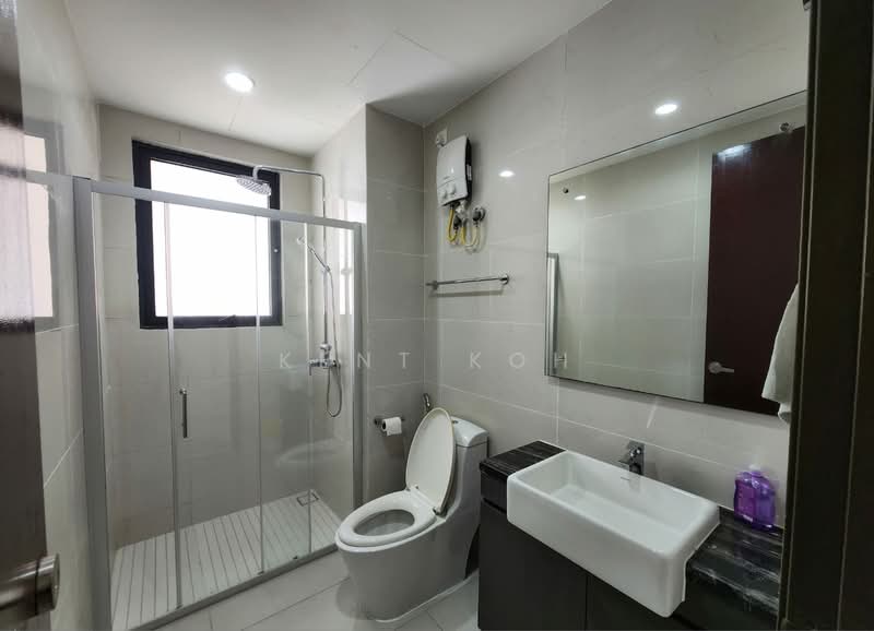 Condominium for Rent at Amberside @ Country Garden Danga Bay - Kent Koh - Bathroom - PropertyGuru.com.my
