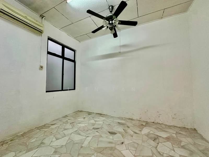 1-storey Terraced House for Sale in Taman Ungku Tun Aminah (Skudai) - Iden Tan - Interior - PropertyGuru.com.my