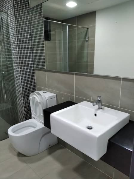 Apartment for Rent at V Residence Suites @ Sunway Velocity - Daniel Lim - Bathroom - PropertyGuru.com.my