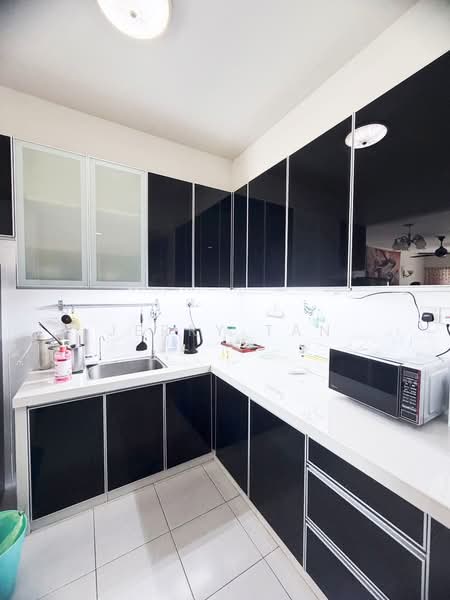 Kondominium untuk Disewa di Summer Place - Jerry Tan - Kitchen - PropertyGuru.com.my