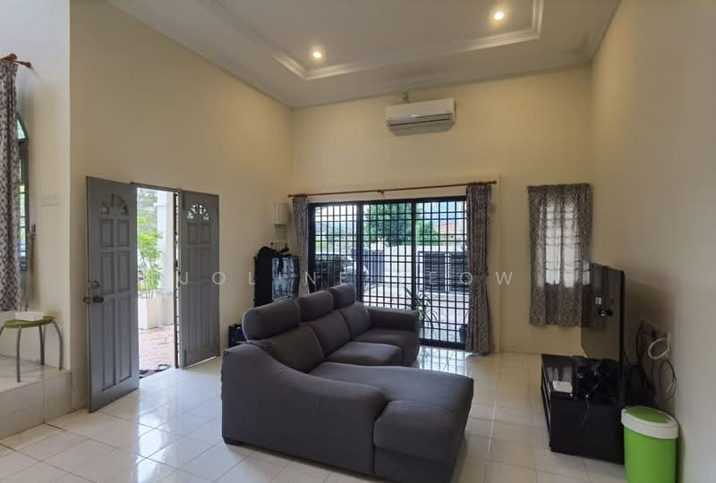 Semi-Detached House for Sale in Ipoh (Perak) - Joline YEOW - Living Room - PropertyGuru.com.my