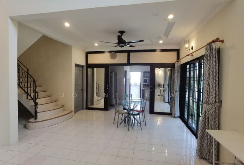Semi-Detached House for Sale in Ipoh (Perak) - Joline YEOW - Living Room - PropertyGuru.com.my
