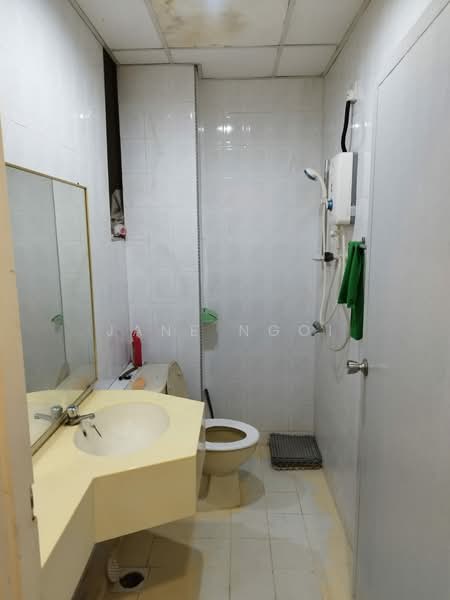 Pangsapuri untuk Disewa di Stulang Villa - Jane Ngoi - Bathroom - PropertyGuru.com.my