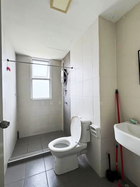 Condominium for Rent at Elit Heights @ Bayan City - Jerry Tan - Bathroom - PropertyGuru.com.my