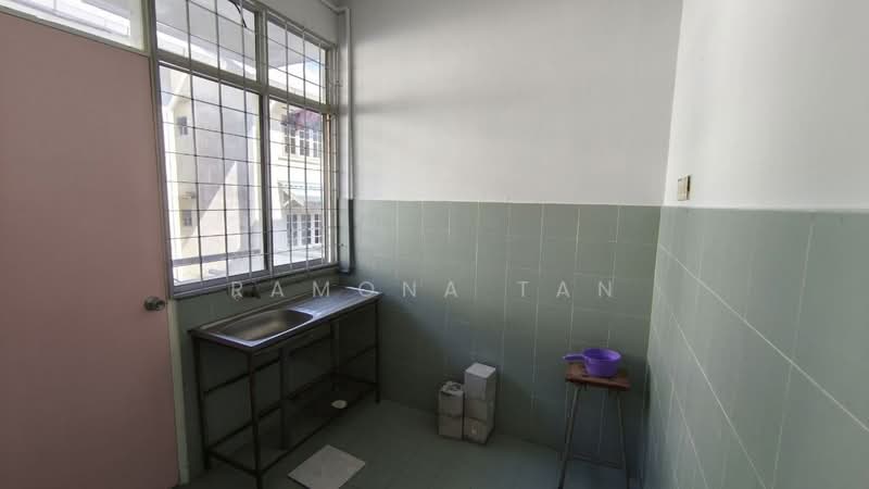 Pangsapuri untuk Dijual di Pangsapuri Bakti - Ramona Tan - Interior - PropertyGuru.com.my