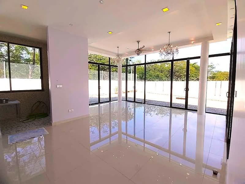 Rumah Banglo untuk Dijual di Taman Bukit Palma (Kajang) - CS Lim - dining area - PropertyGuru.com.my
