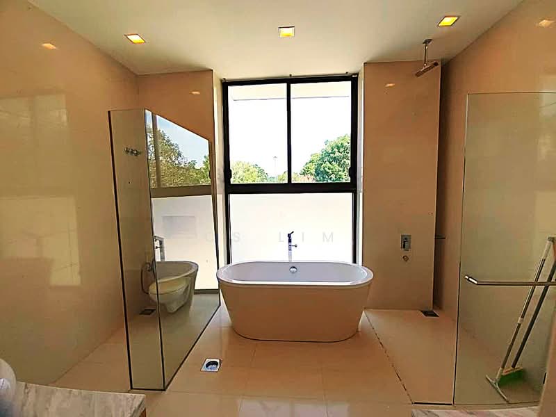 Rumah Banglo untuk Dijual di Taman Bukit Palma (Kajang) - CS Lim - Master Bathroom - PropertyGuru.com.my