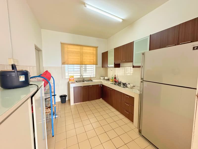 Kondominium untuk Dijual di Pearl Avenue - Marilyn Khor - Kitchen - PropertyGuru.com.my