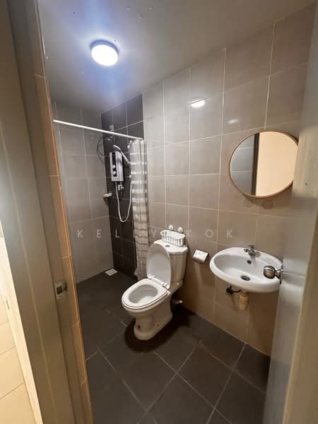 Condominium for Rent at Residensi Desa Satumas - Kelly Kok - Bathroom - PropertyGuru.com.my