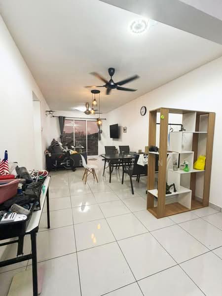 Kondominium untuk Disewa di Fairview Residence - Jerry Tan - Living Room - PropertyGuru.com.my
