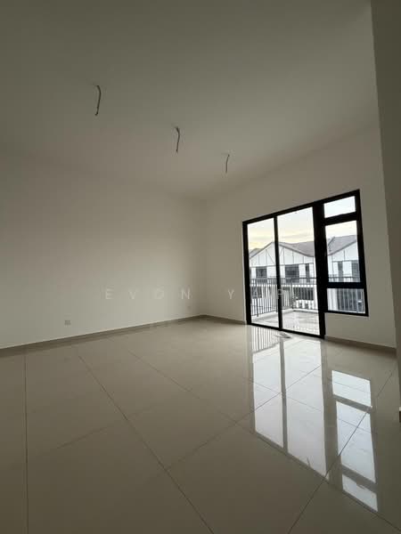 2-storey Terraced House for Sale in Taman Ekoflora (Johor Bahru) - Evon Yap - Living Room - PropertyGuru.com.my